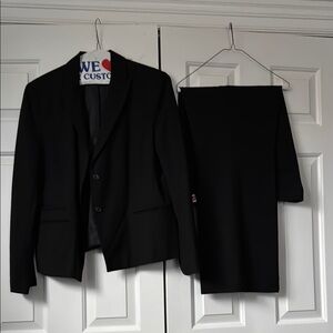 Classic Women’s Pantsuit- Ann Taylor